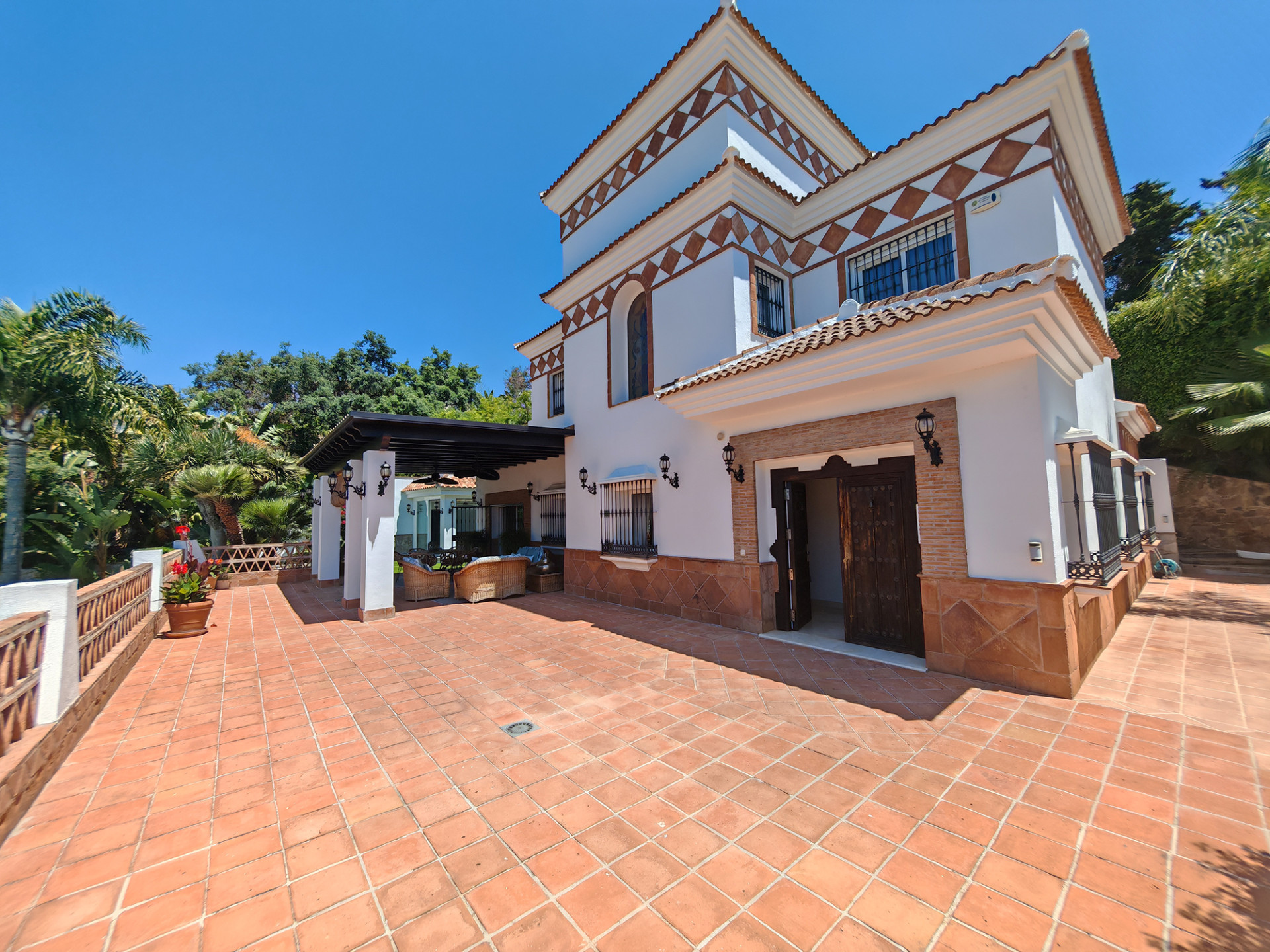 Elviria Marbella villa 4 Bedrooms