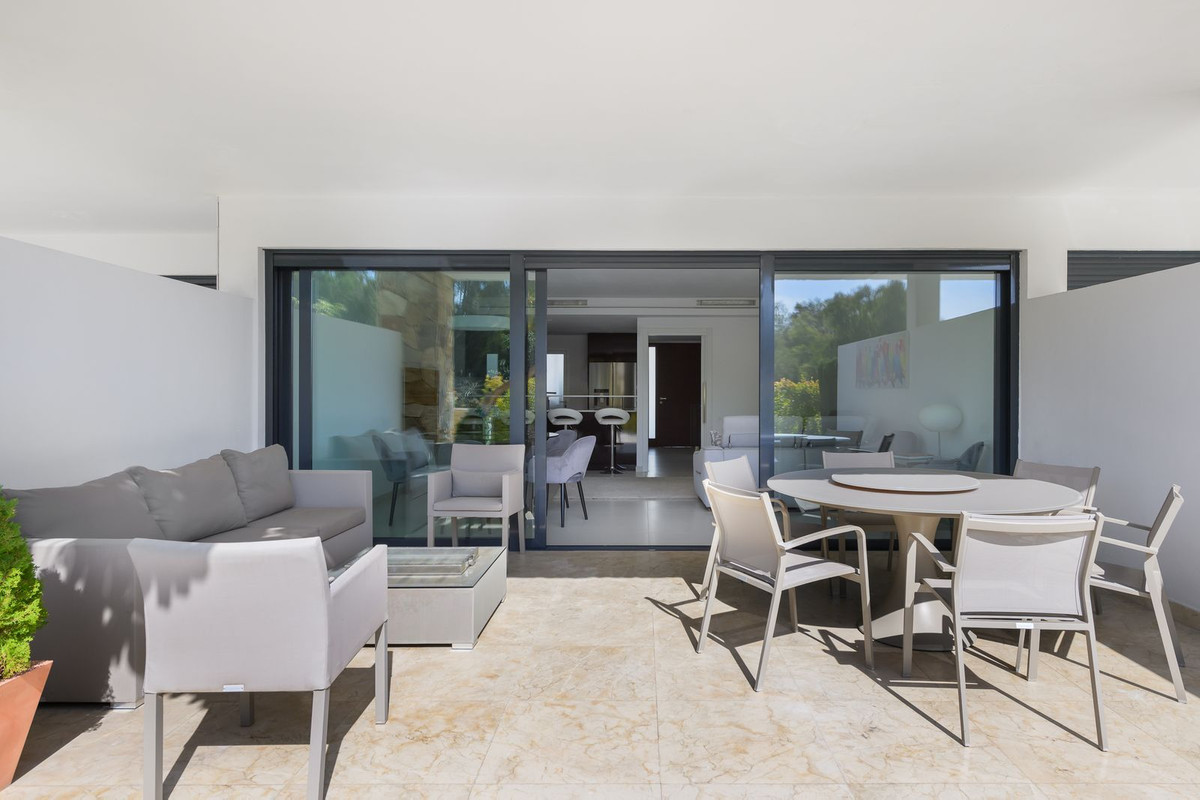 luxo-estate-10 Marbella Golden Mile Marbella townhouse 3 Bedrooms