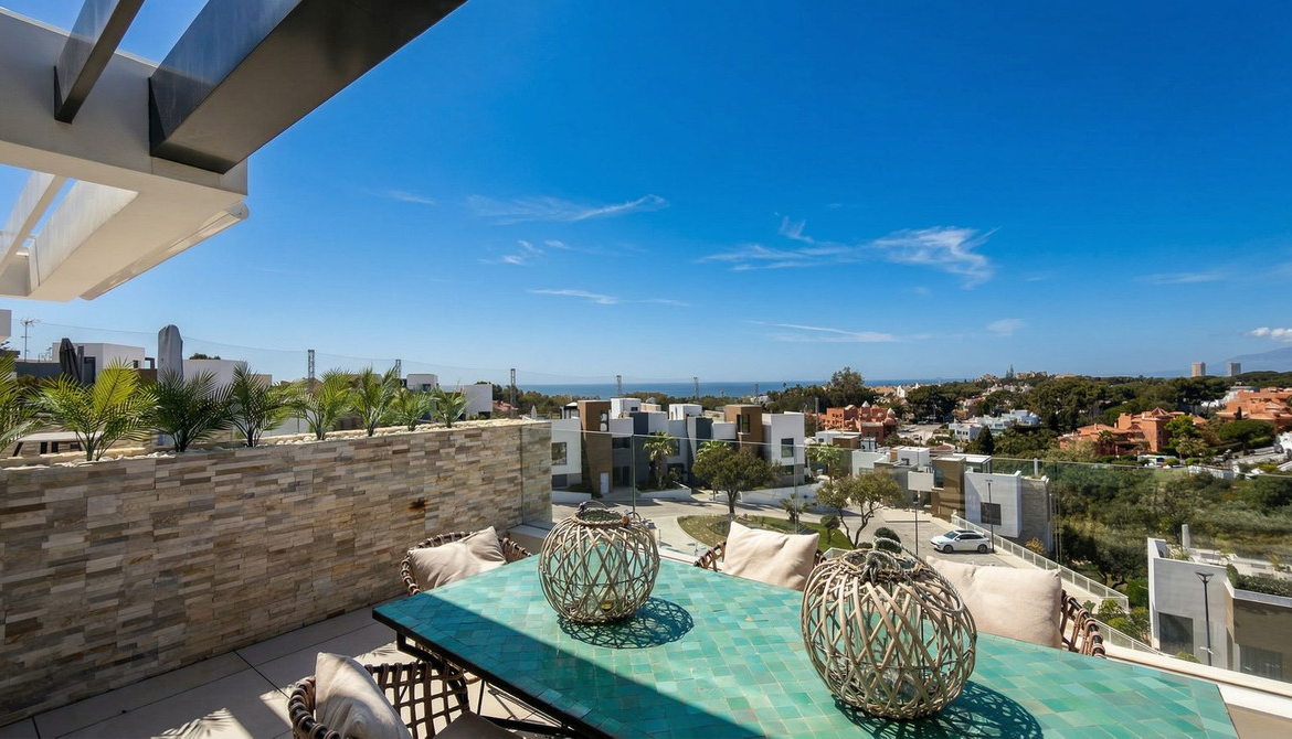 Cabopino Marbella penthouse 3 Bedrooms