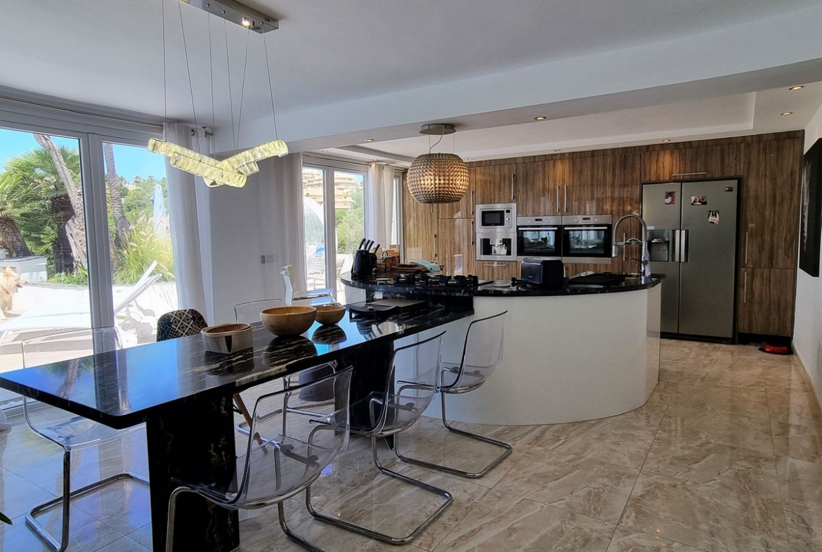 Elviria Marbella villa 5 Bedrooms