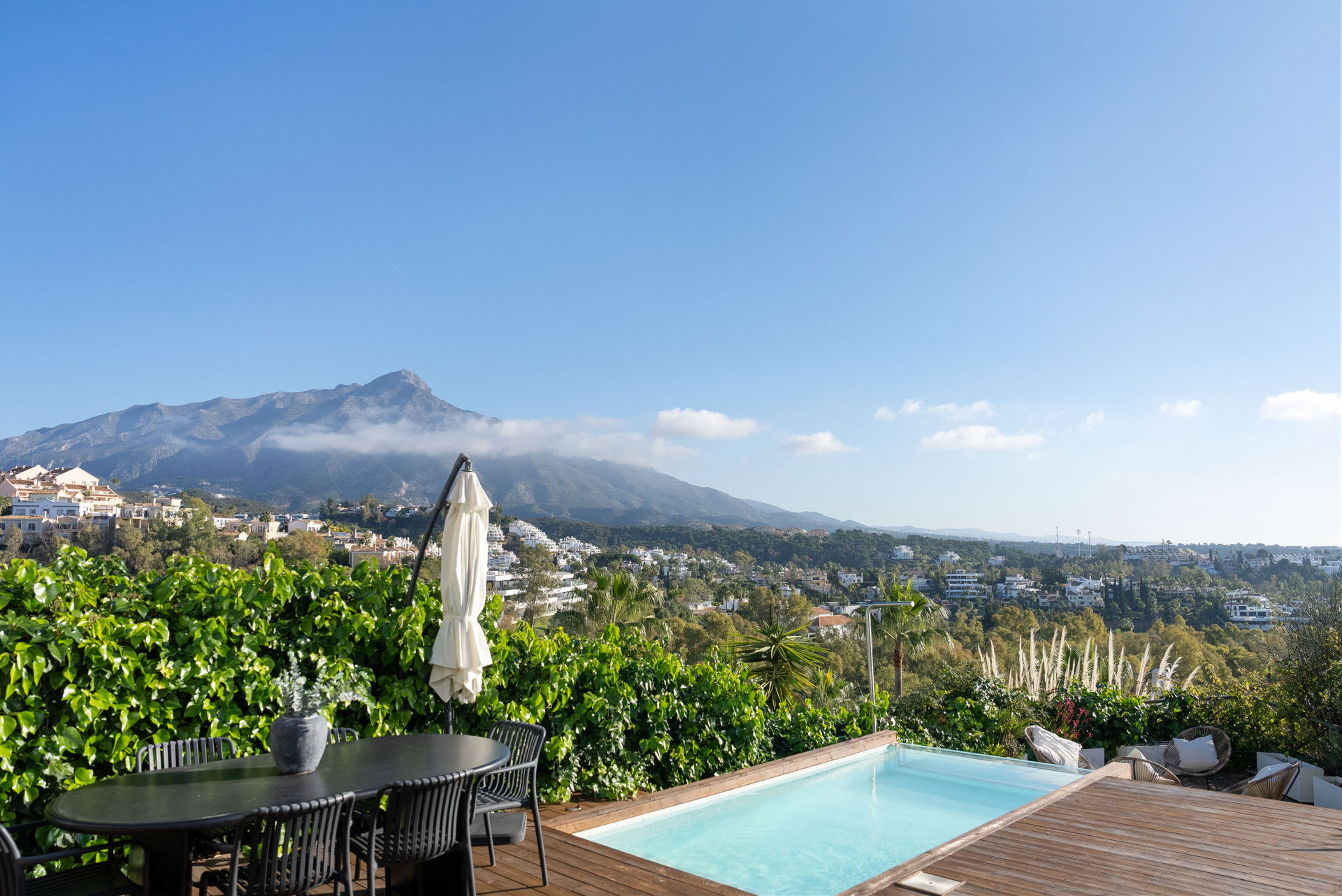 Nueva Andalucia Marbella apartment 3 Bedrooms
