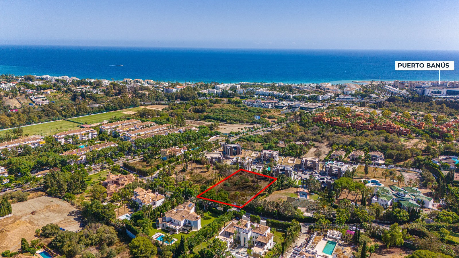 luxo-estate-10 Nueva Andalucia Marbella plot Bedrooms