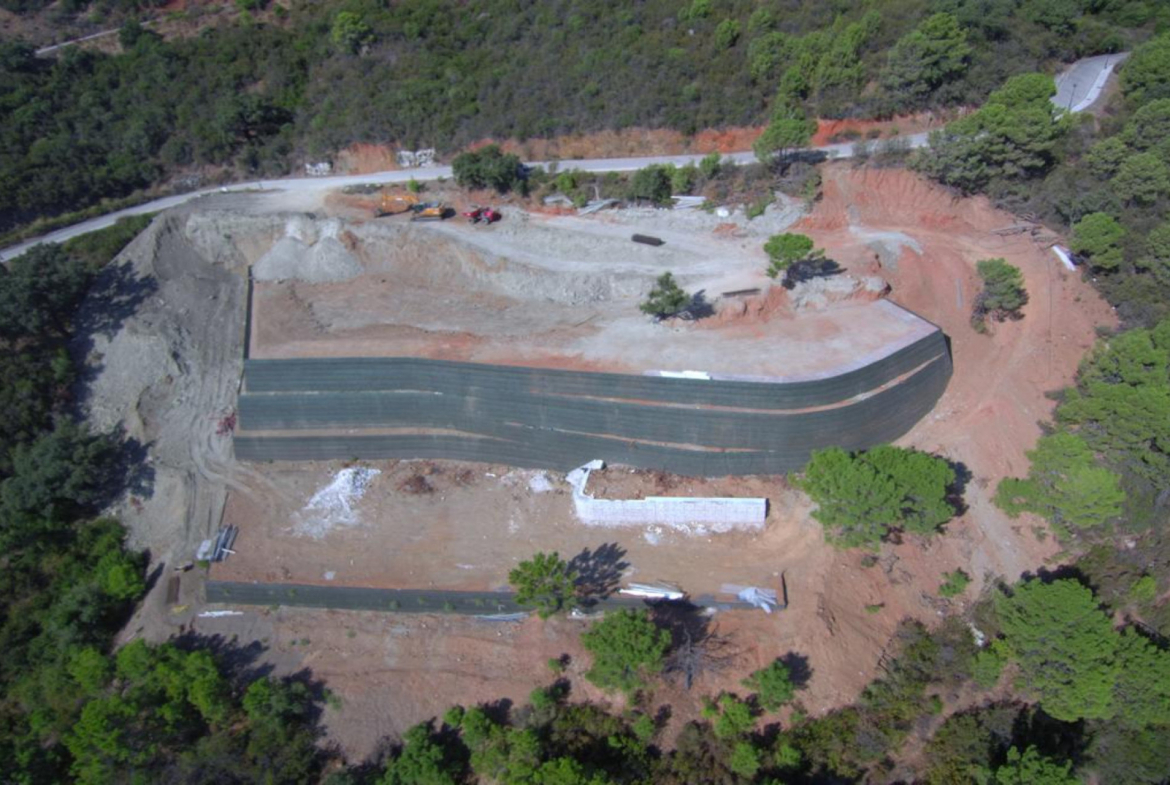 Monte Mayor Benahavis plot  Bedrooms
