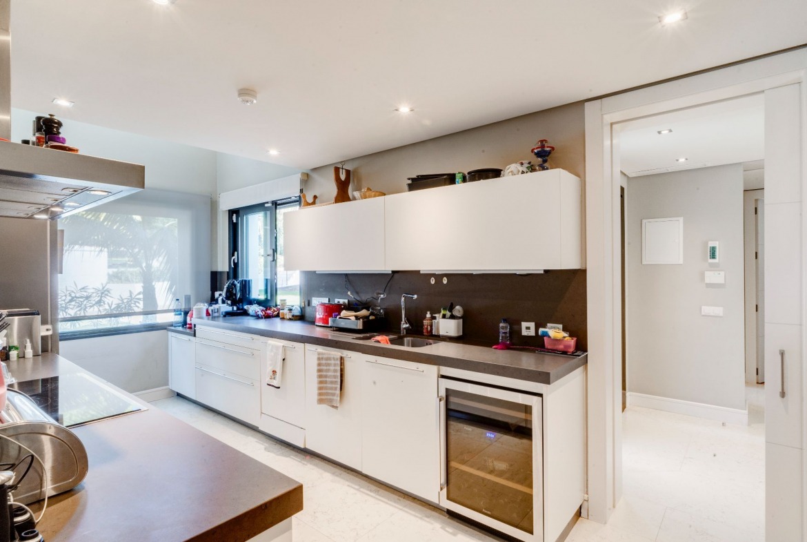 Marbella Golden Mile Marbella villa 5 Bedrooms