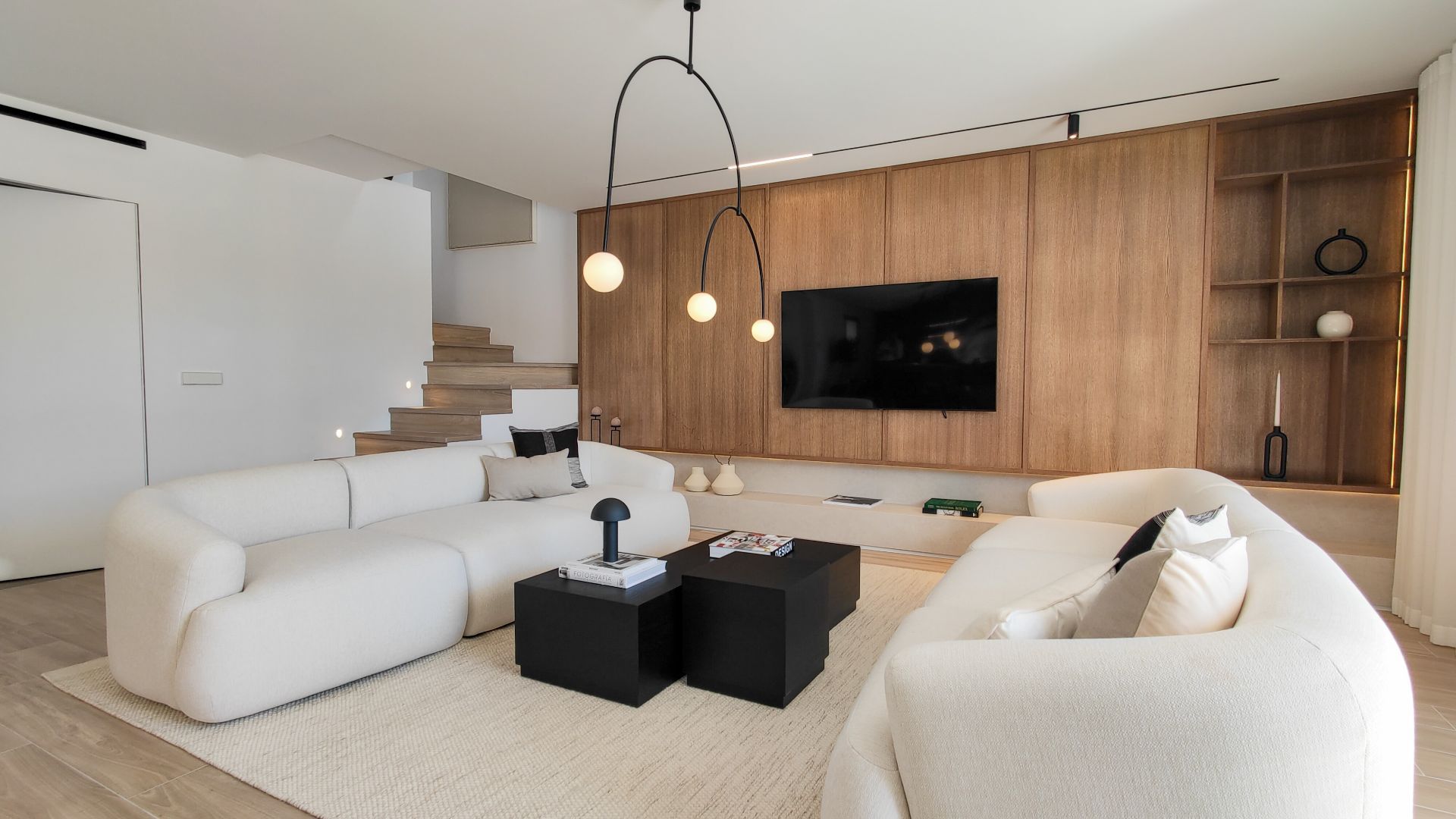 Nueva Andalucia Marbella townhouse 3 Bedrooms