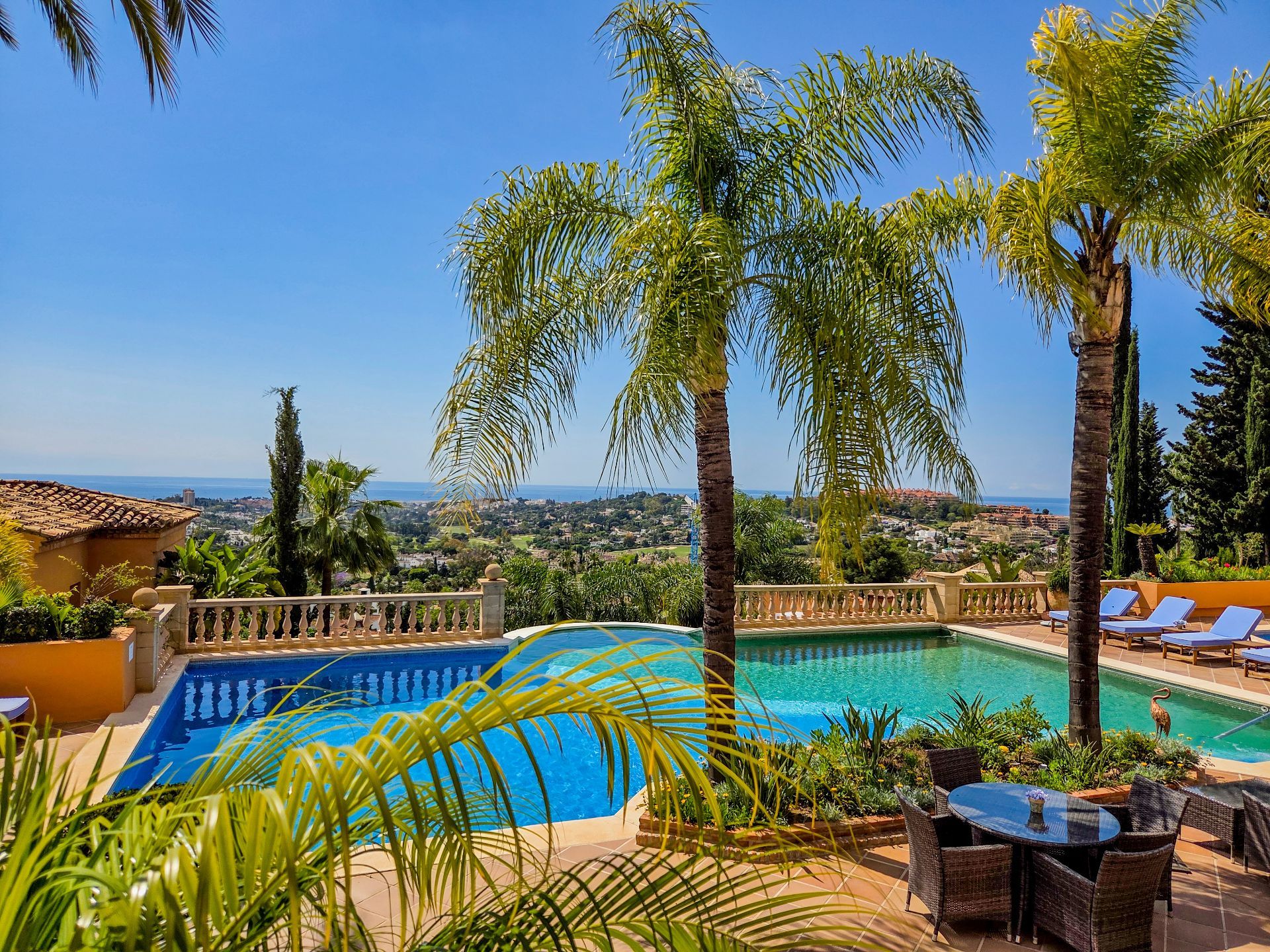 Nueva Andalucia Marbella apartment 4 Bedrooms