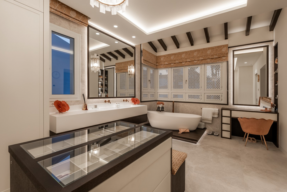 Beachfront Duplex Penthouse for Sale in Puente Romano