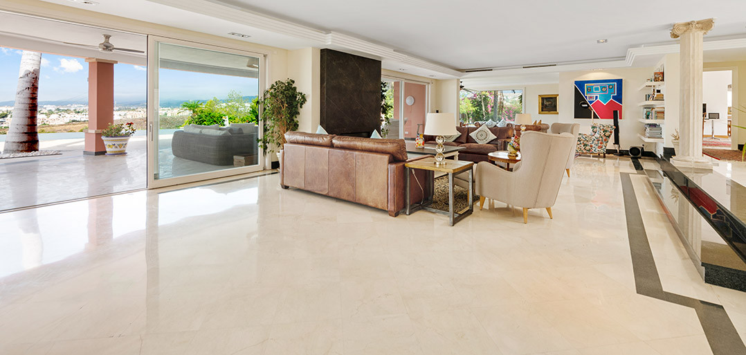 Estepona villa 8 Bedrooms