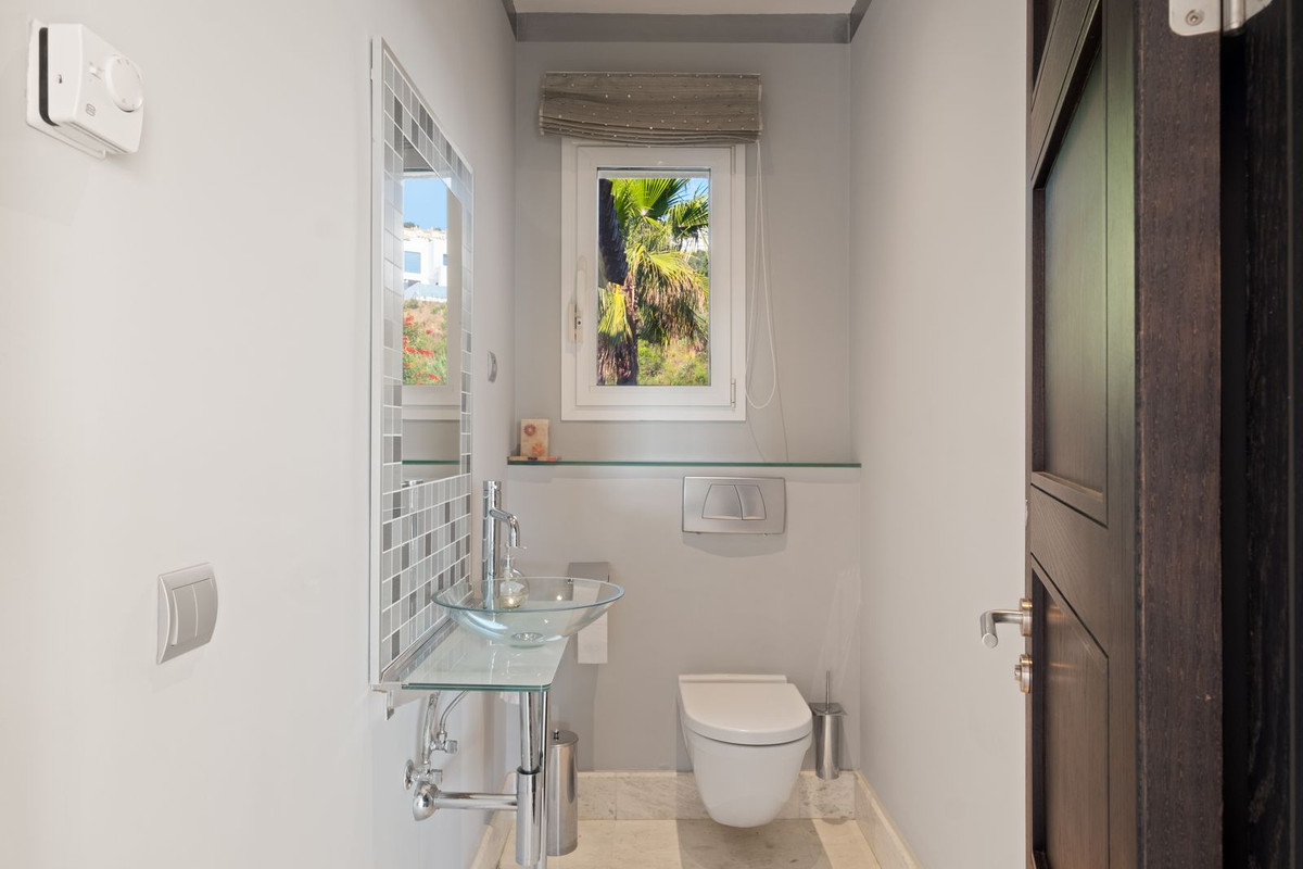 La Mairena Marbella villa 5 Bedrooms