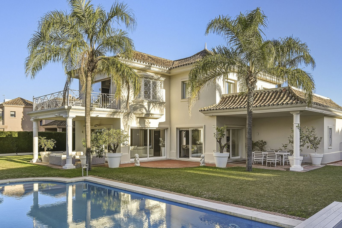 Guadalmina Alta San Pedro Alcantara villa 5 Bedrooms