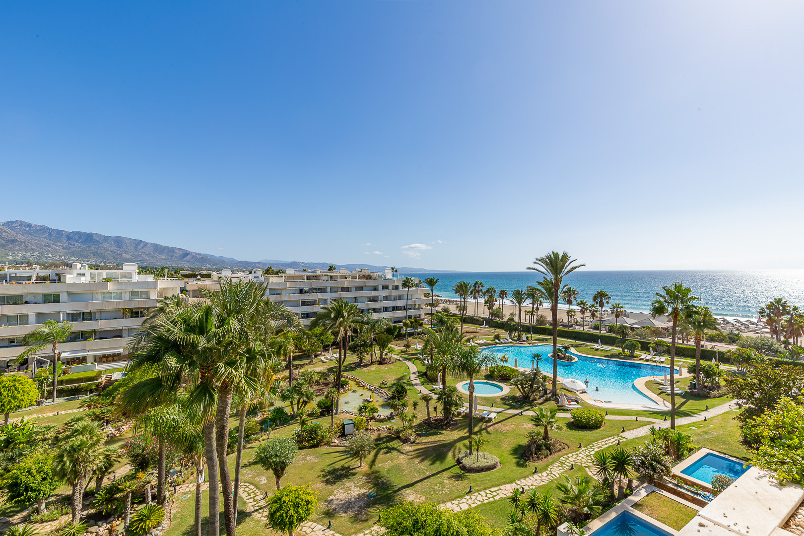 Puerto Banus Marbella penthouse 3 Bedrooms