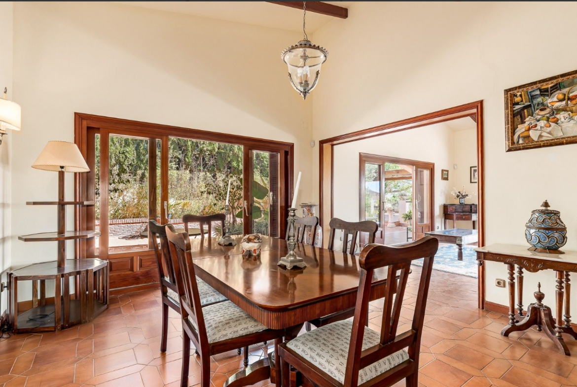 Rio Real Marbella villa 4 Bedrooms