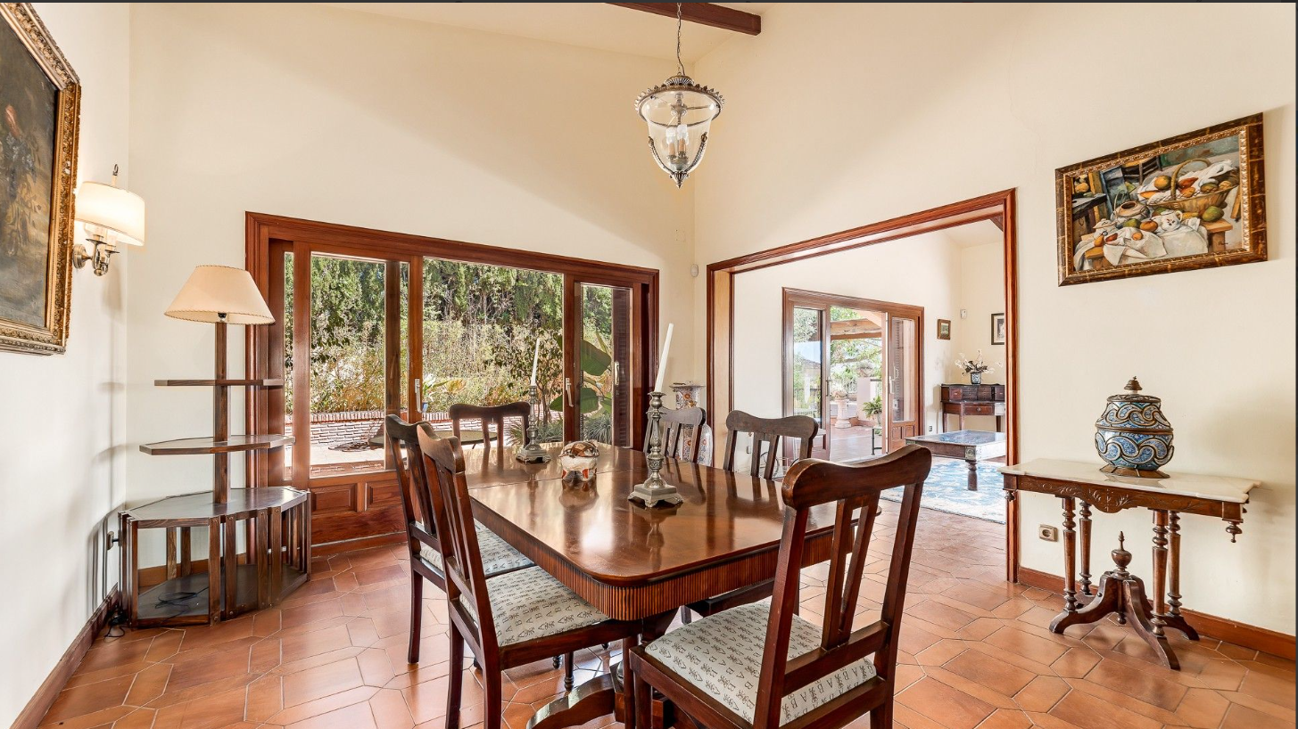 Rio Real Marbella villa 4 Bedrooms