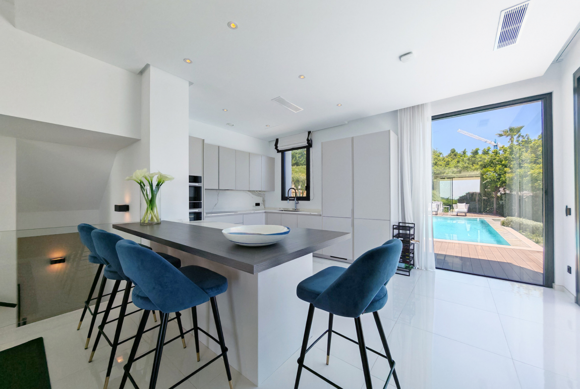 Monte Mayor Benahavis villa 5 Bedrooms