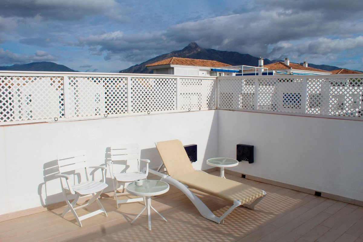 Puerto Banus Marbella penthouse 3 Bedrooms