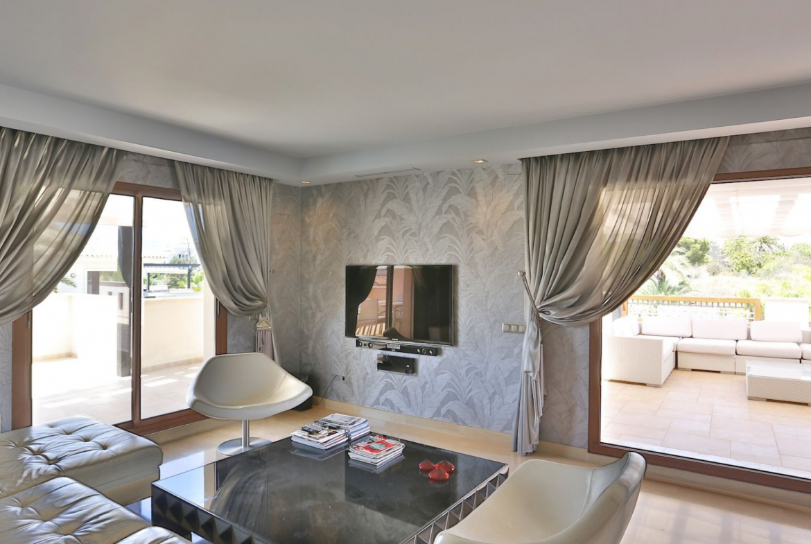 Nueva Andalucia Marbella penthouse 2 Bedrooms