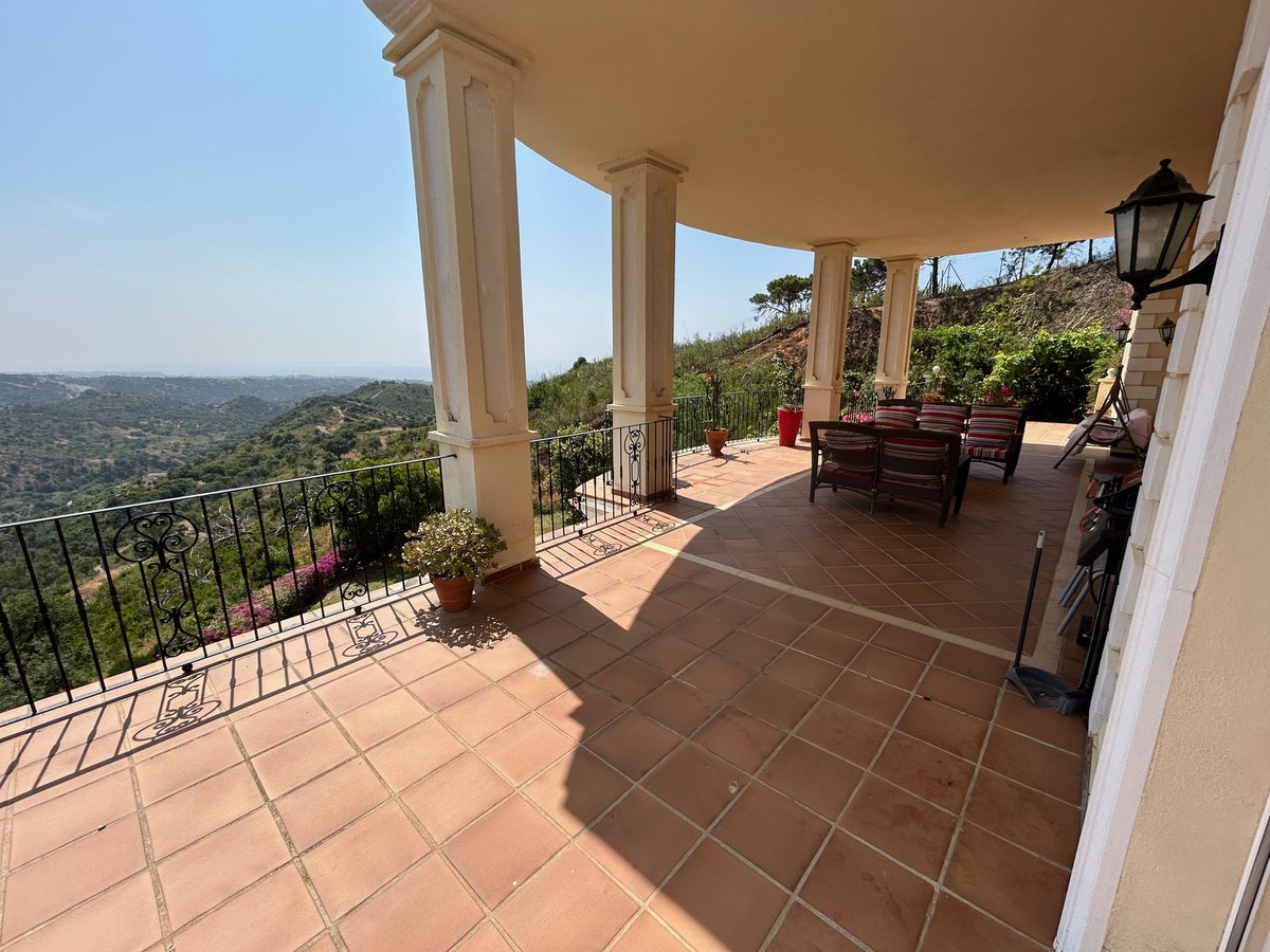 Estepona villa 7 Bedrooms