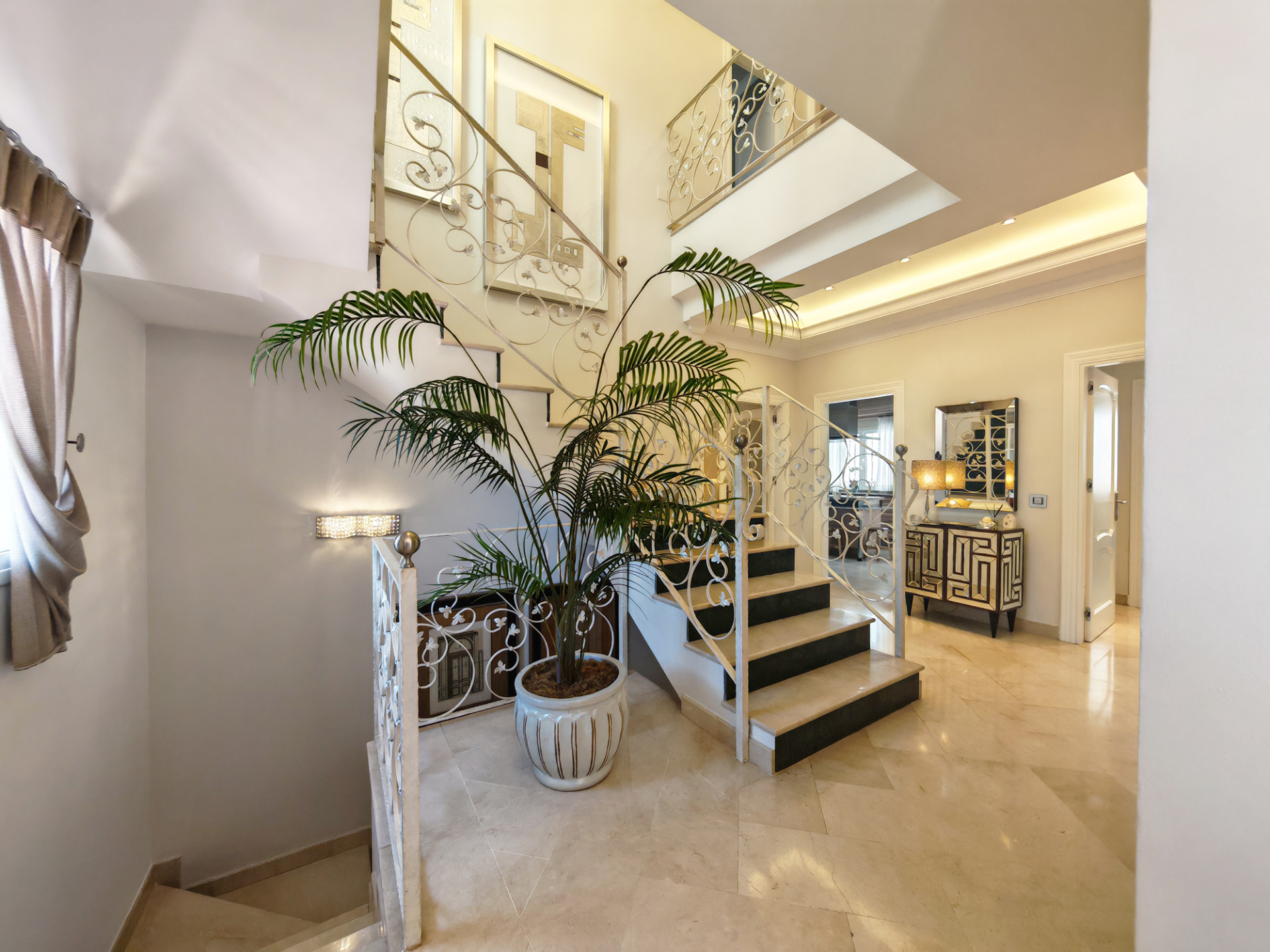 Elviria Marbella villa 4 Bedrooms