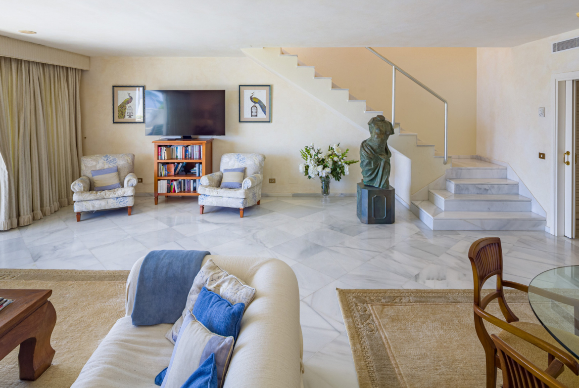 Puerto Banus Marbella penthouse 4 Bedrooms