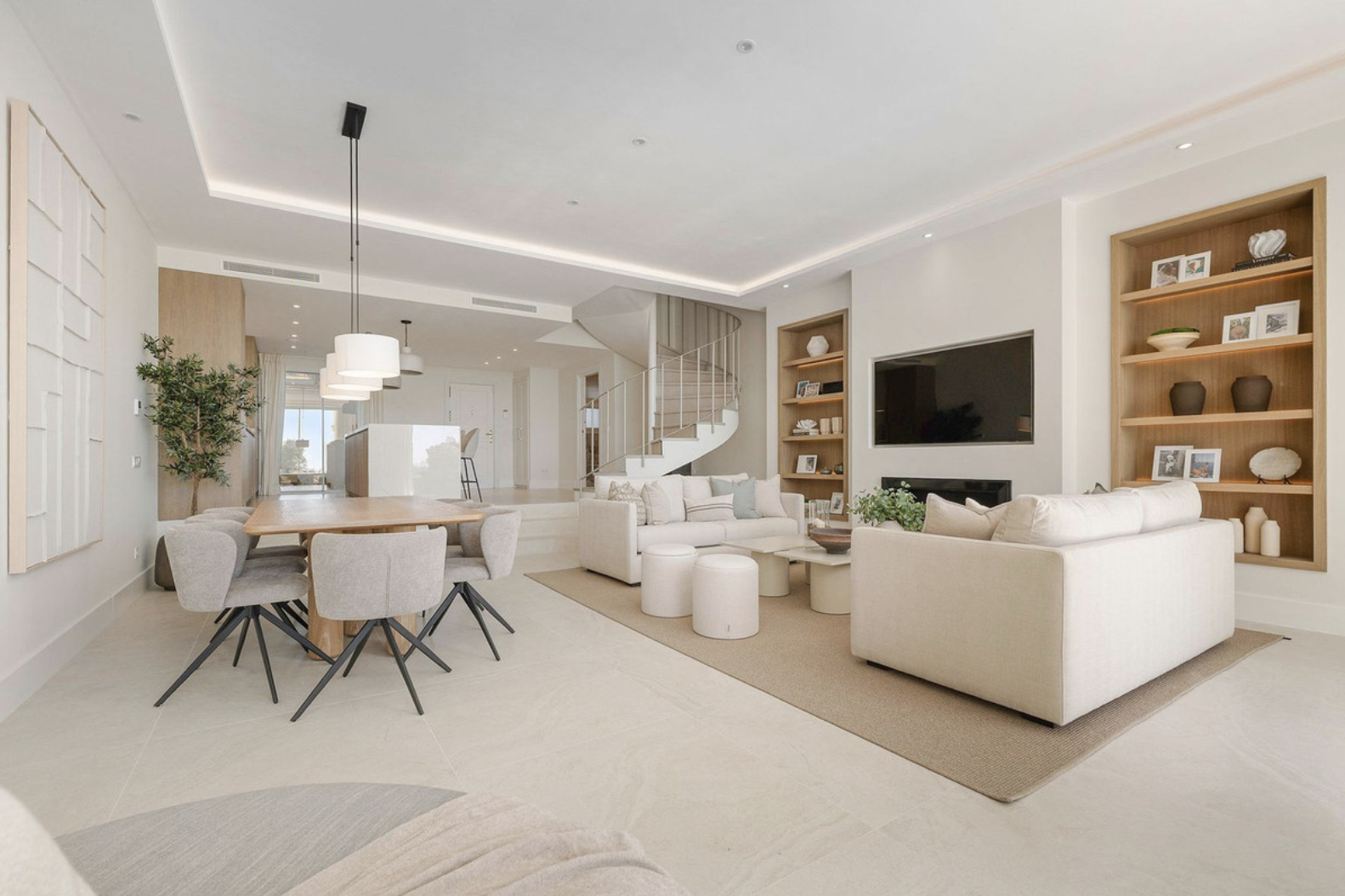 luxo-estate-11 La Quinta Benahavis townhouse 4 Bedrooms