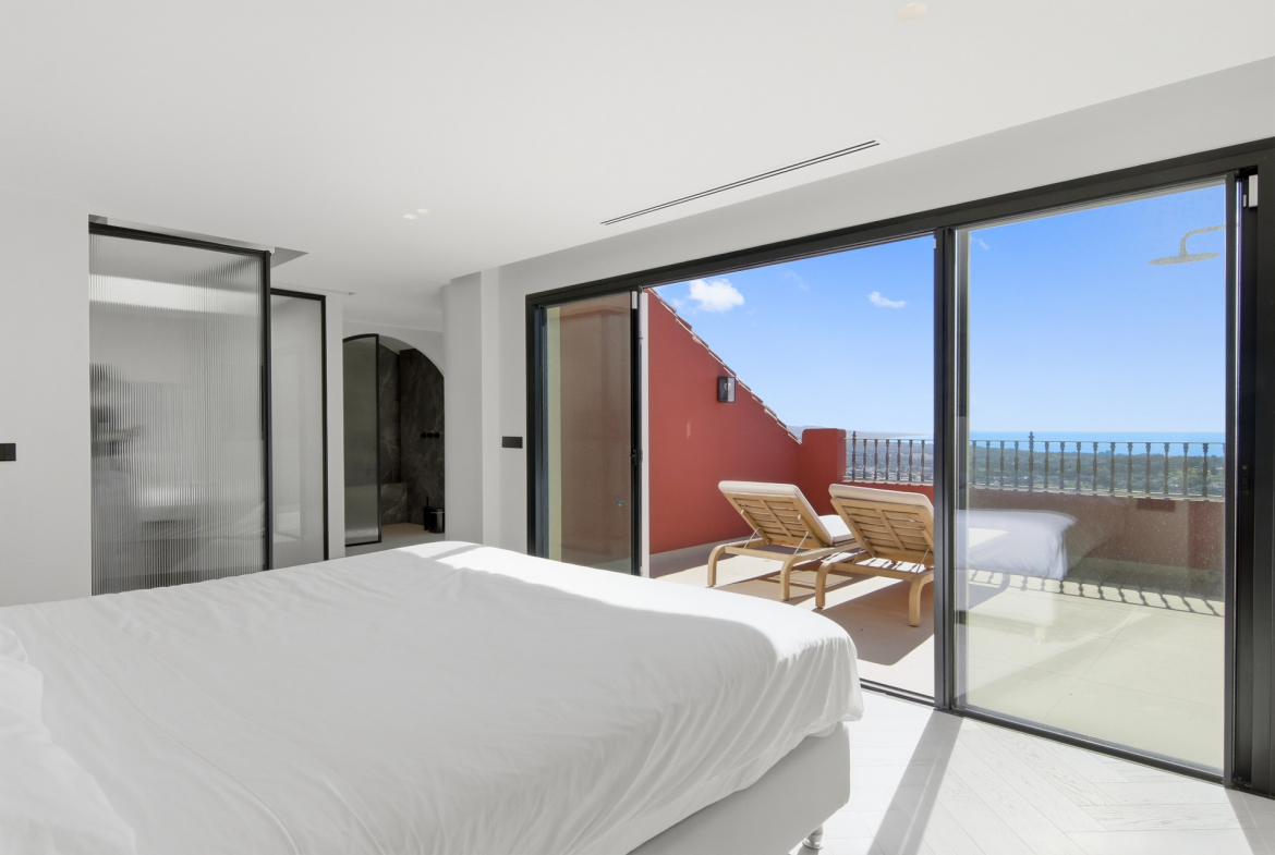 Monte Halcones Benahavis penthouse 4 Bedrooms
