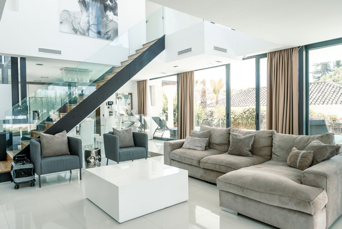 Nueva Andalucia Marbella villa 5 Bedrooms