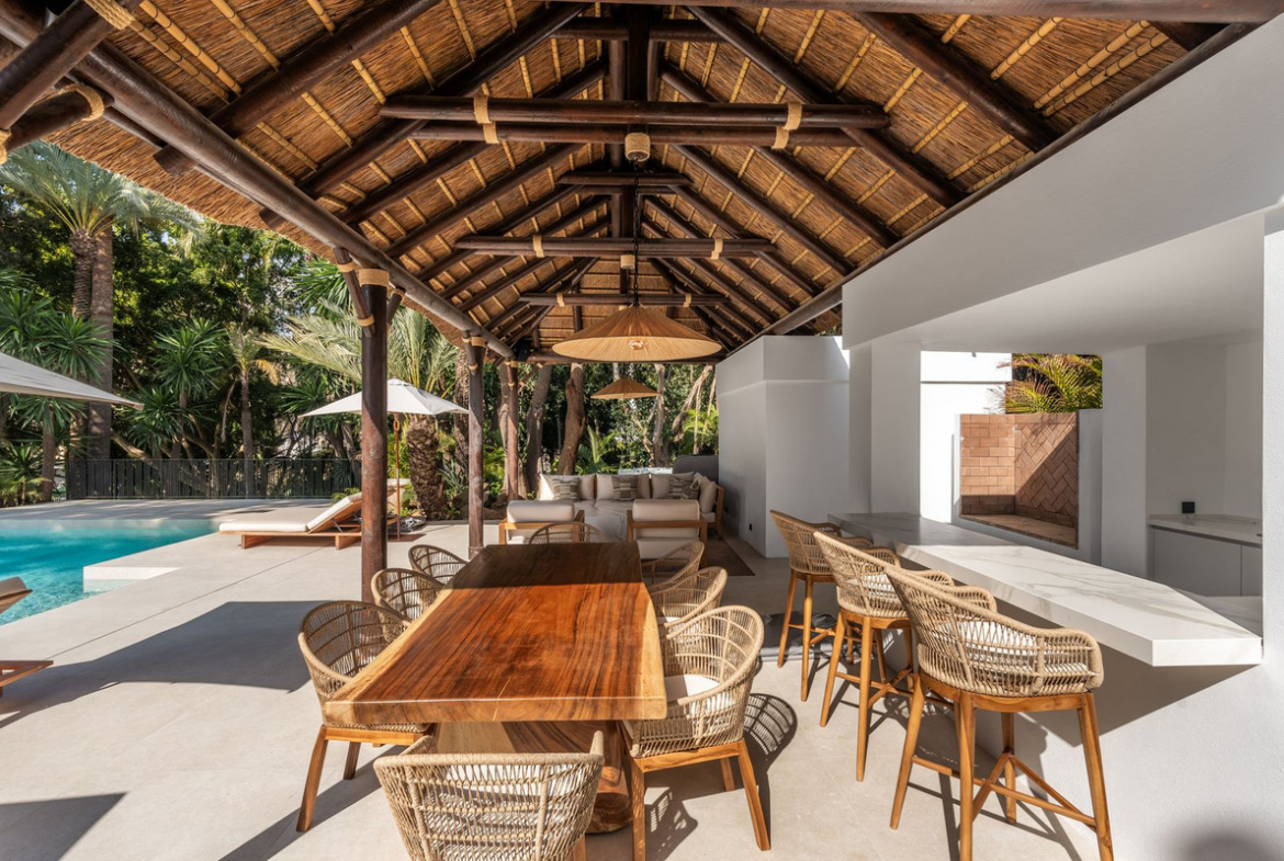 Nueva Andalucia Marbella villa 5 Bedrooms