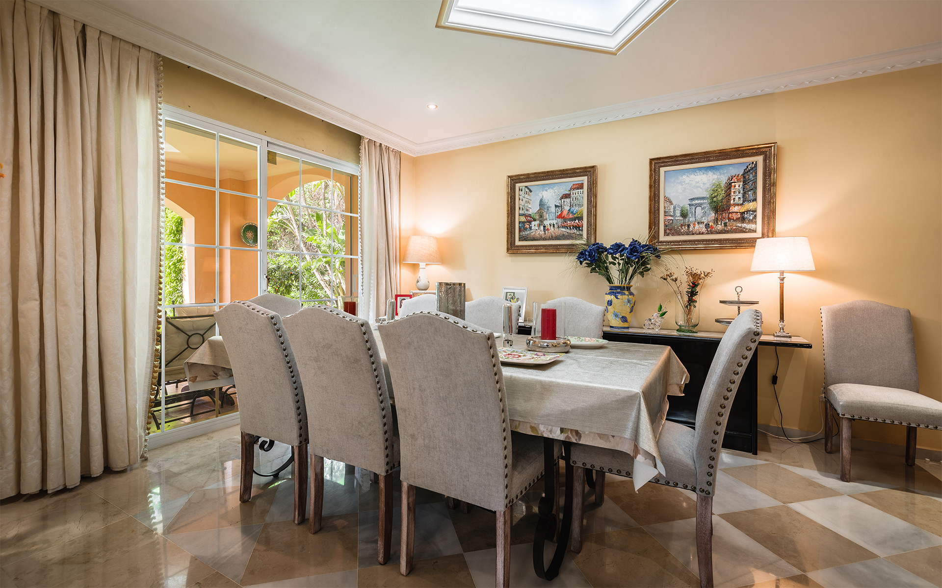 Nueva Andalucia Marbella villa 5 Bedrooms