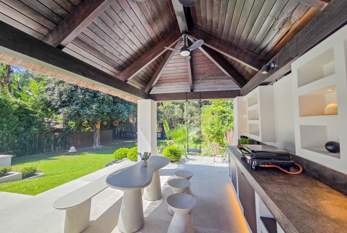 Nueva Andalucia Marbella villa 5 Bedrooms