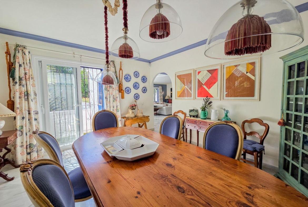 Marbella Golden Mile Marbella villa 4 Bedrooms