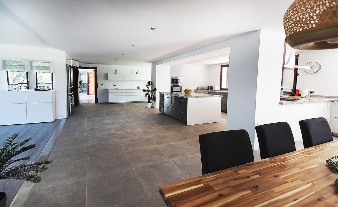 Nueva Andalucia Marbella villa 10 Bedrooms