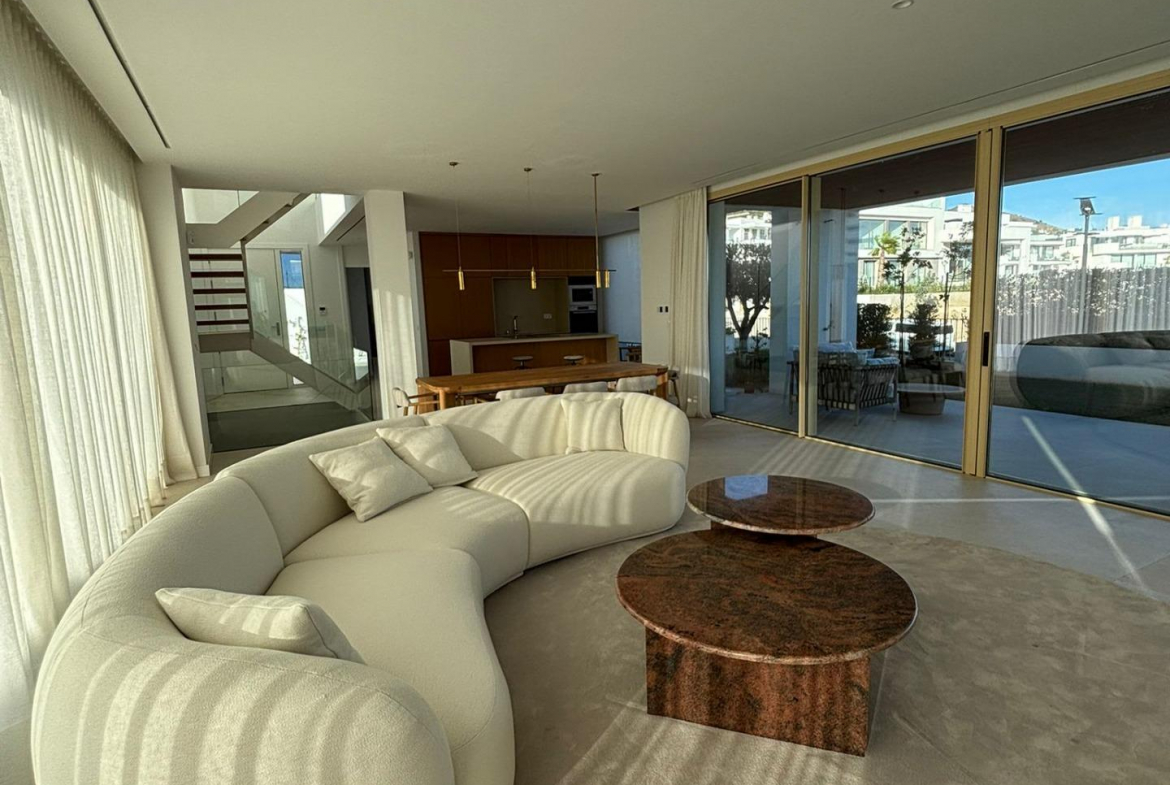 Benalmadena Costa Benalmadena villa 6 Bedrooms