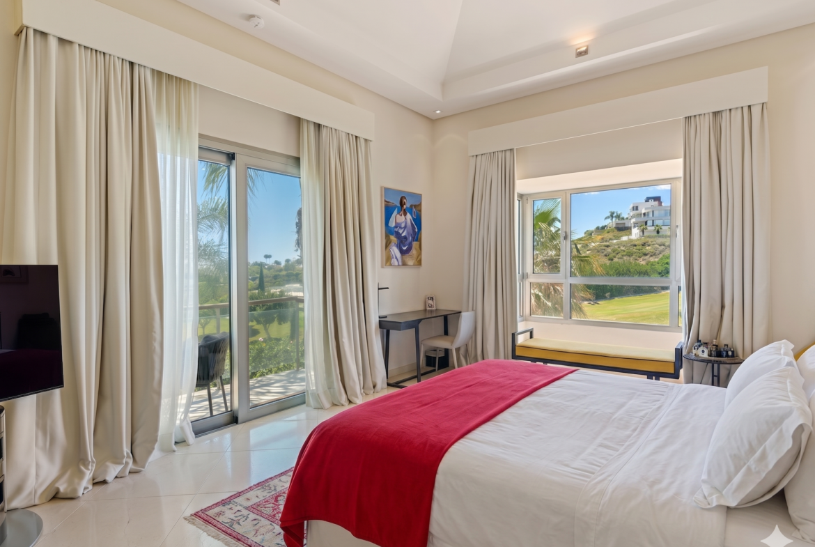 Los Flamingos Benahavis villa 5 Bedrooms