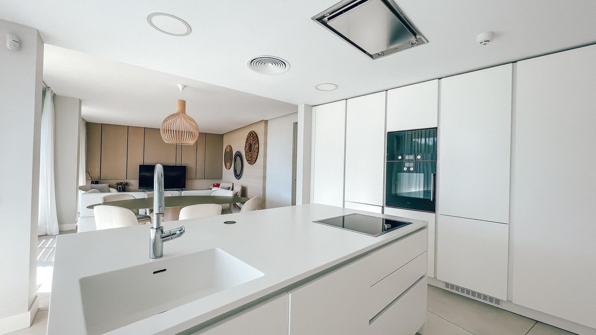 luxo-estate-11 Estepona apartment 3 Bedrooms