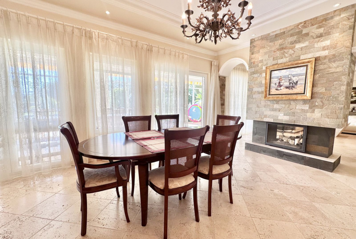 El Rosario Marbella villa 6 Bedrooms