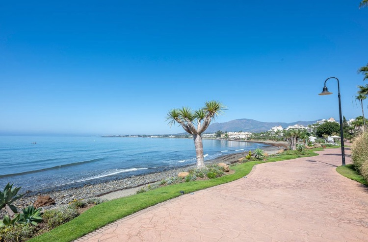 Estepona apartment 3 Bedrooms
