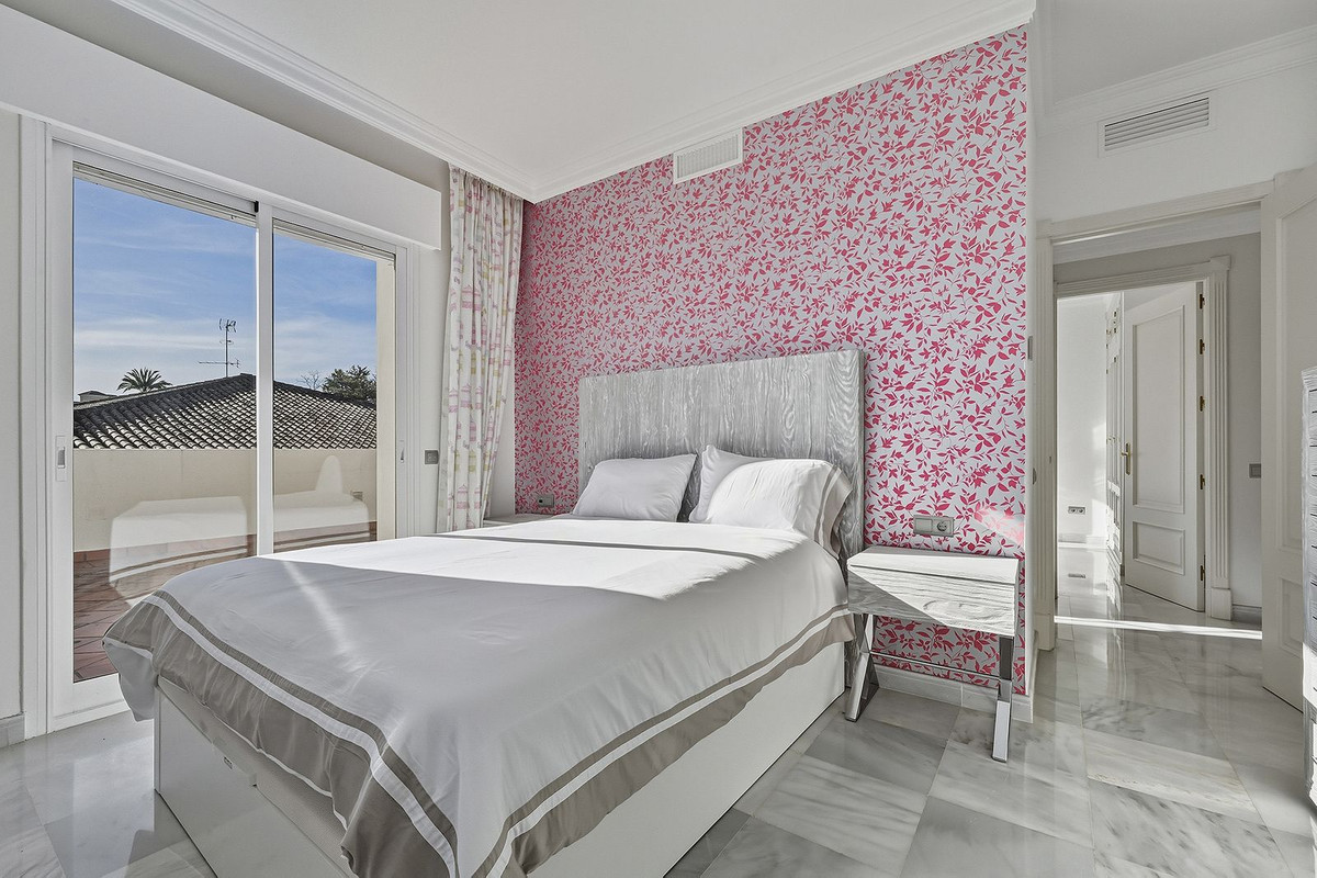 Guadalmina Alta San Pedro Alcantara villa 5 Bedrooms