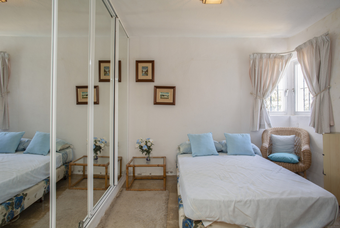 Guadalmina Baja San Pedro Alcantara villa 4 Bedrooms