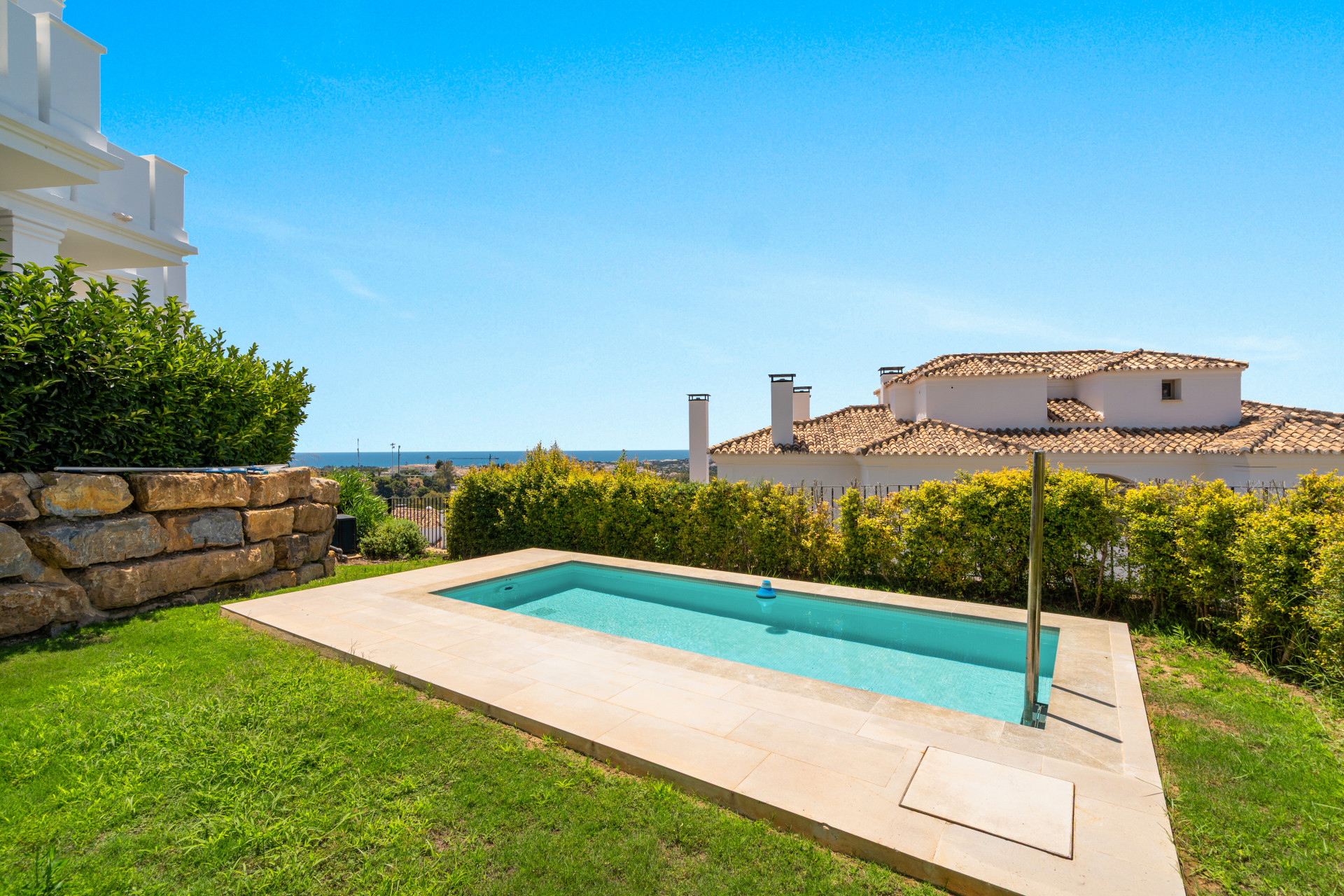 luxo-estate-11 Nueva Andalucia Marbella apartment 5 Bedrooms