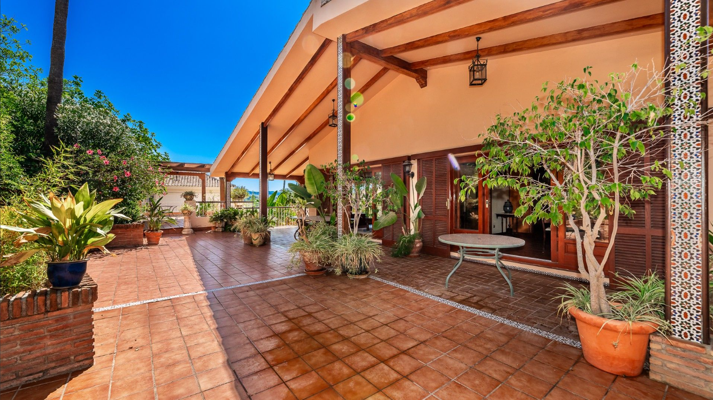 Rio Real Marbella villa 4 Bedrooms