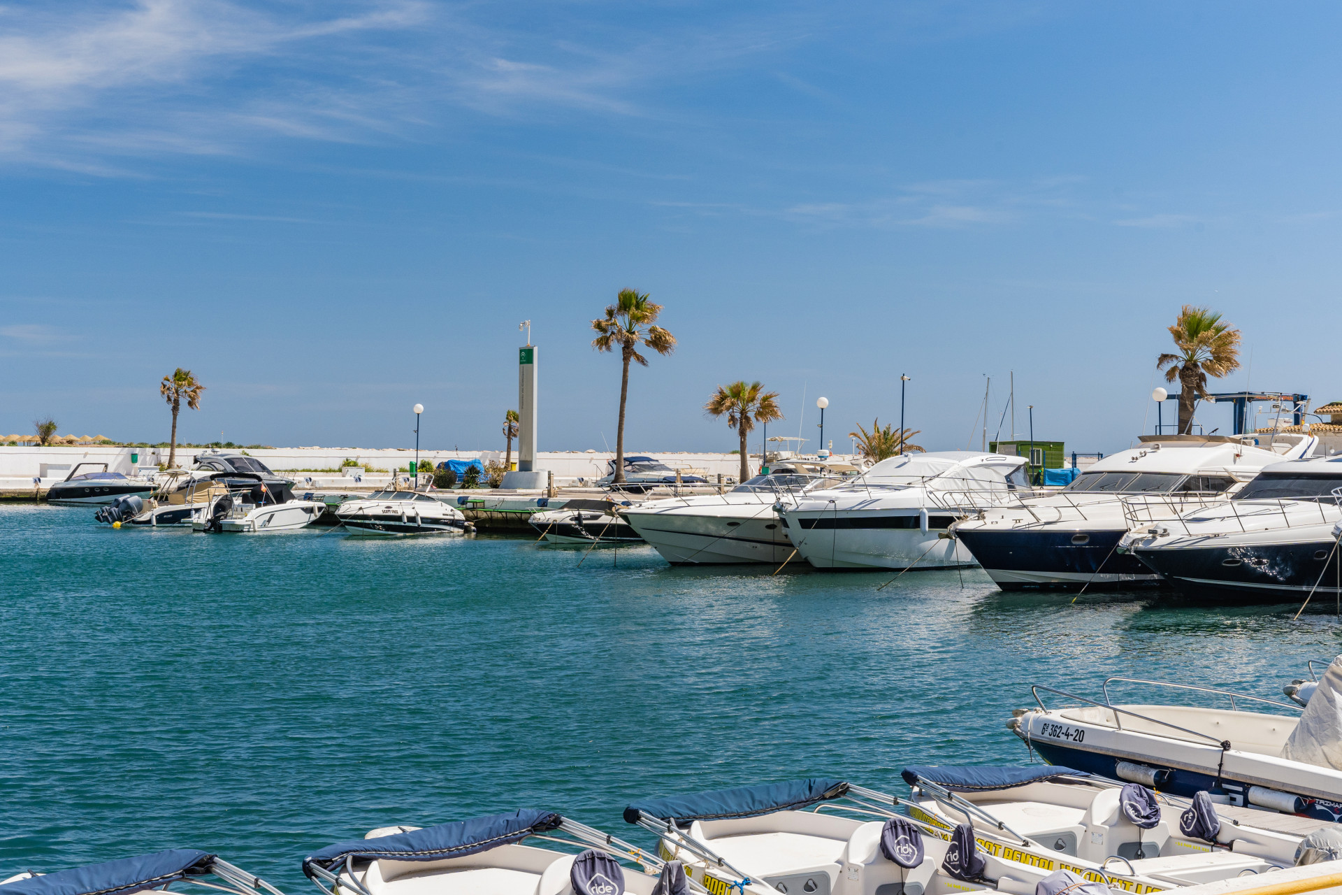 luxo-estate-12 Cabopino Marbella penthouse 2 Bedrooms