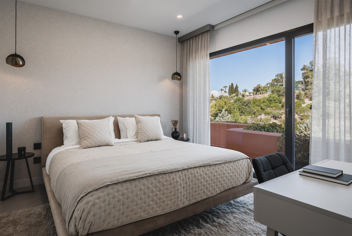 Nueva Andalucia Marbella penthouse 3 Bedrooms