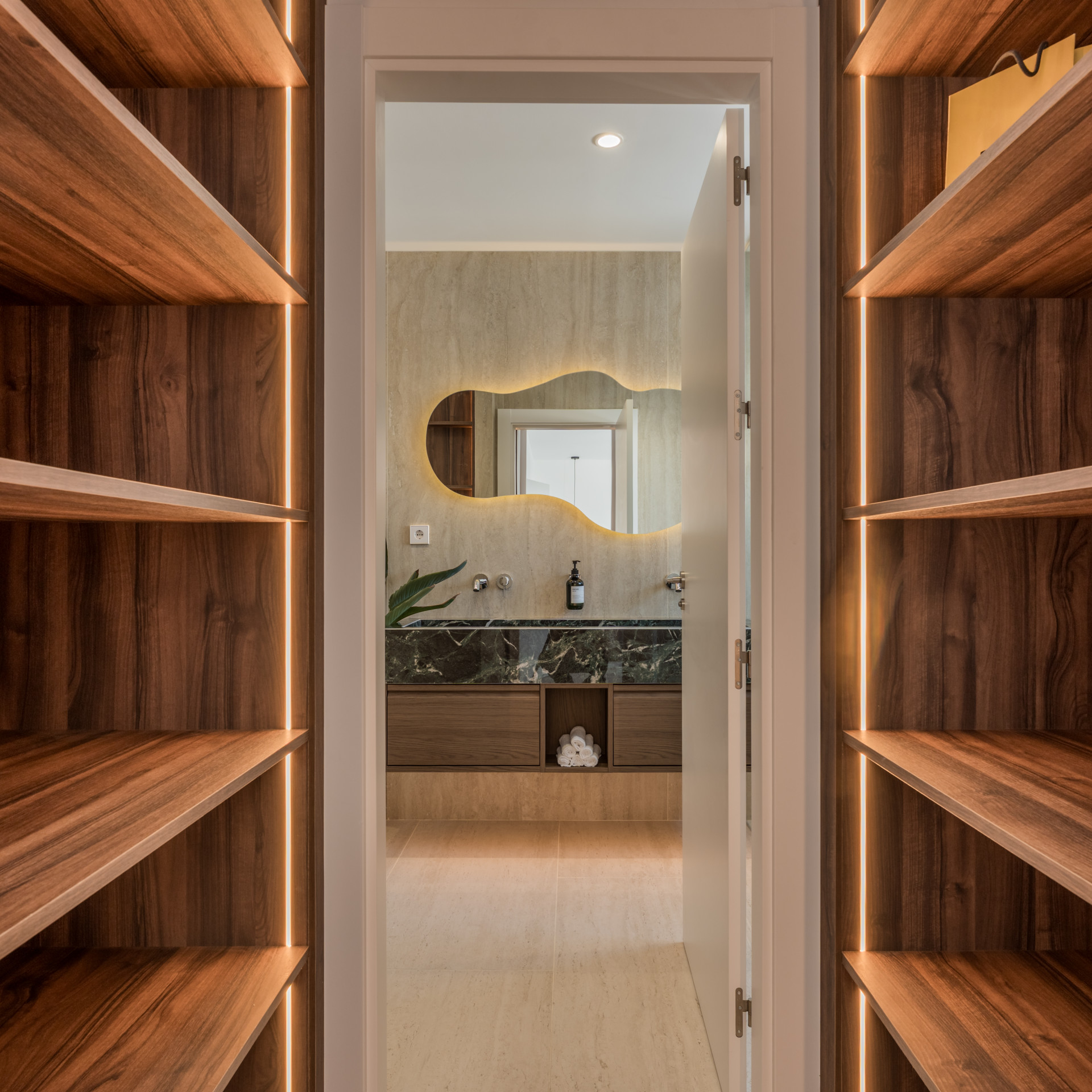 luxo-estate-12 Nueva Andalucia Marbella penthouse 3 Bedrooms