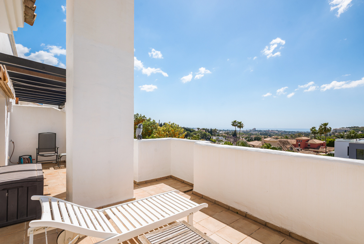 Nueva Andalucia Marbella penthouse 2 Bedrooms