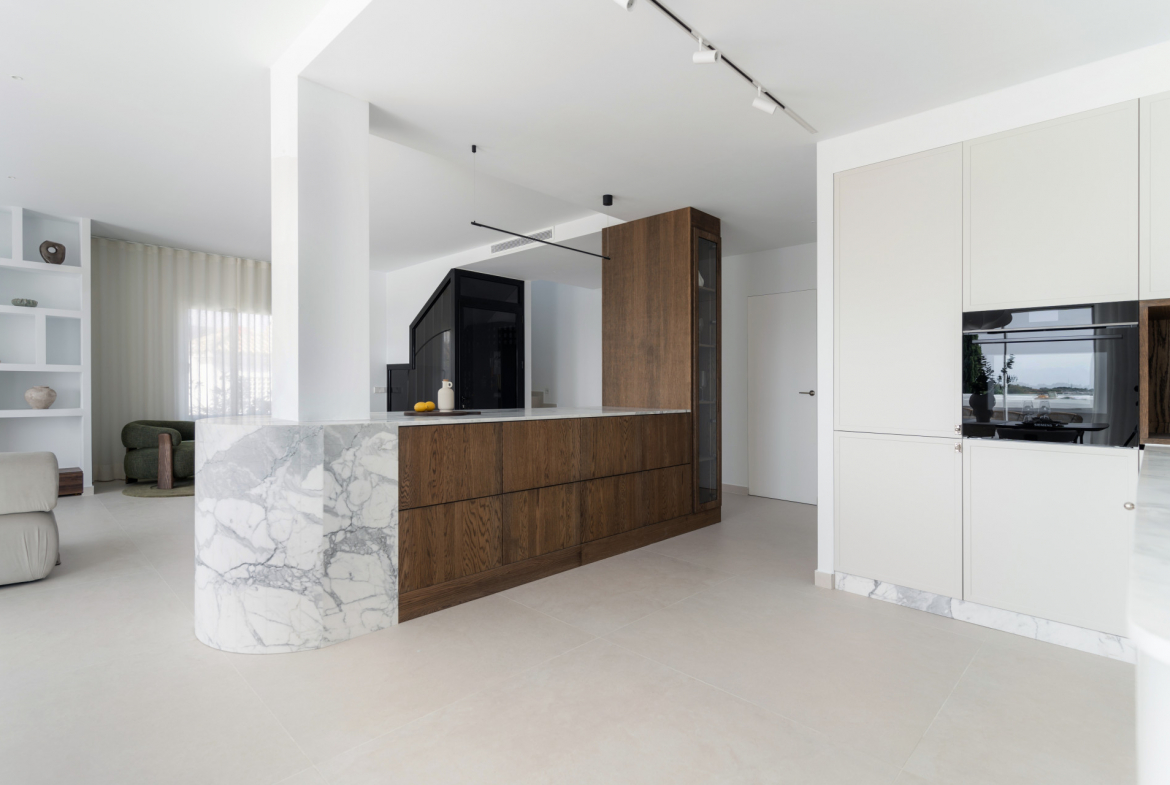 Nueva Andalucia Marbella penthouse 3 Bedrooms
