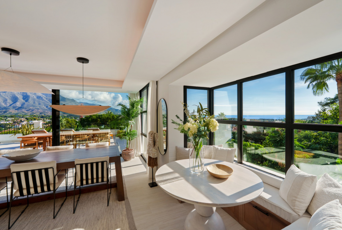 Nueva Andalucia Marbella villa 6 Bedrooms