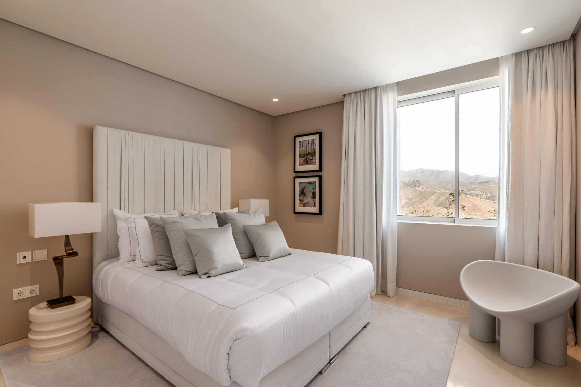luxo-estate-12 Marbella apartment 3 Bedrooms