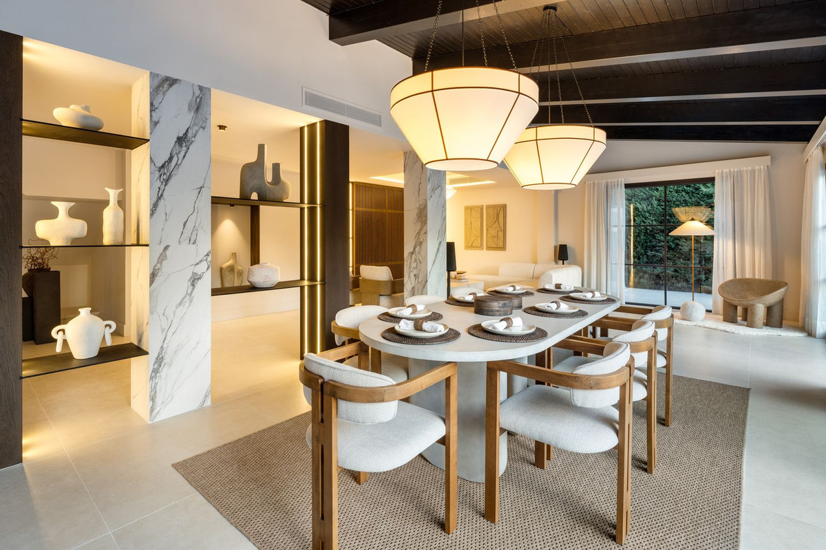 Nueva Andalucia Marbella villa 5 Bedrooms