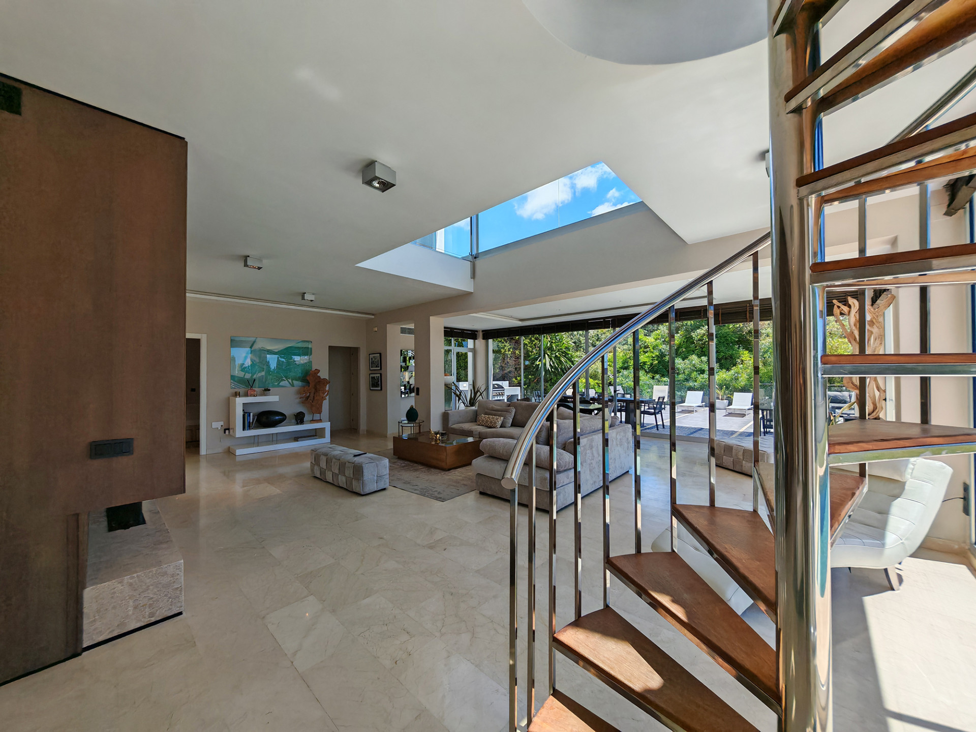 luxo-estate-12 El Rosario Marbella villa 3 Bedrooms