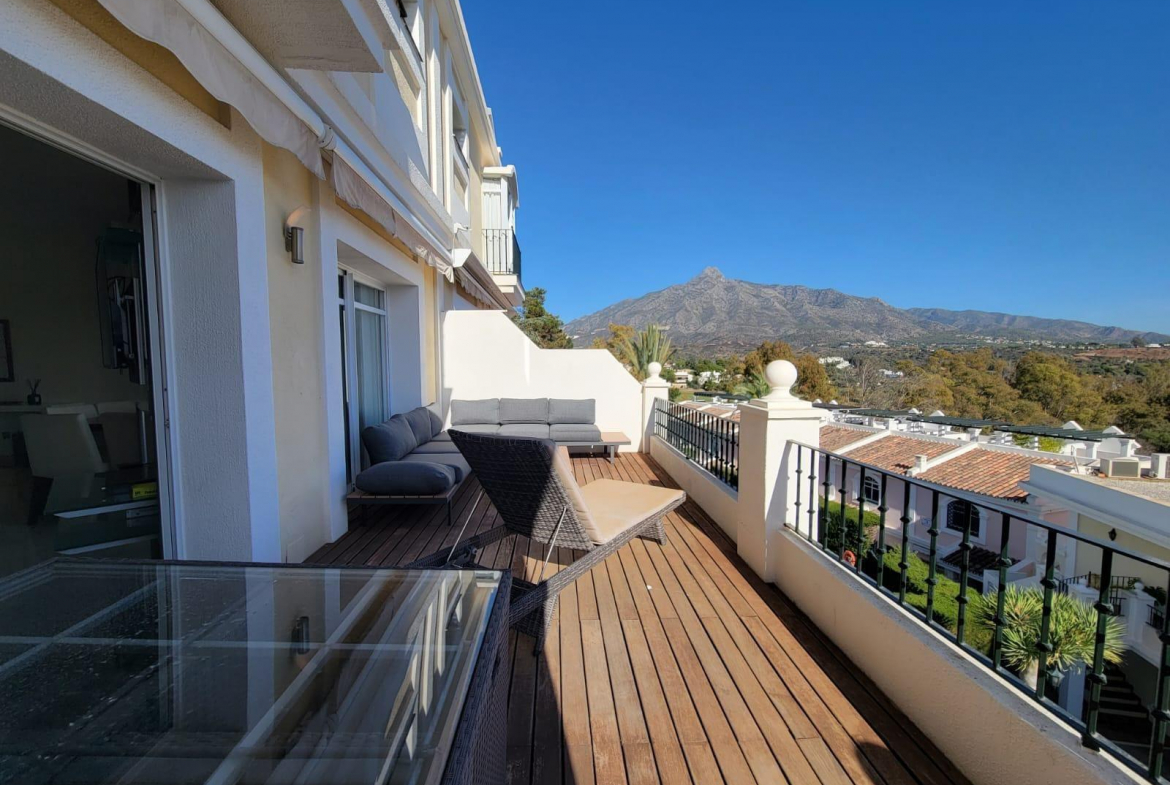 Nueva Andalucia Marbella townhouse 3 Bedrooms